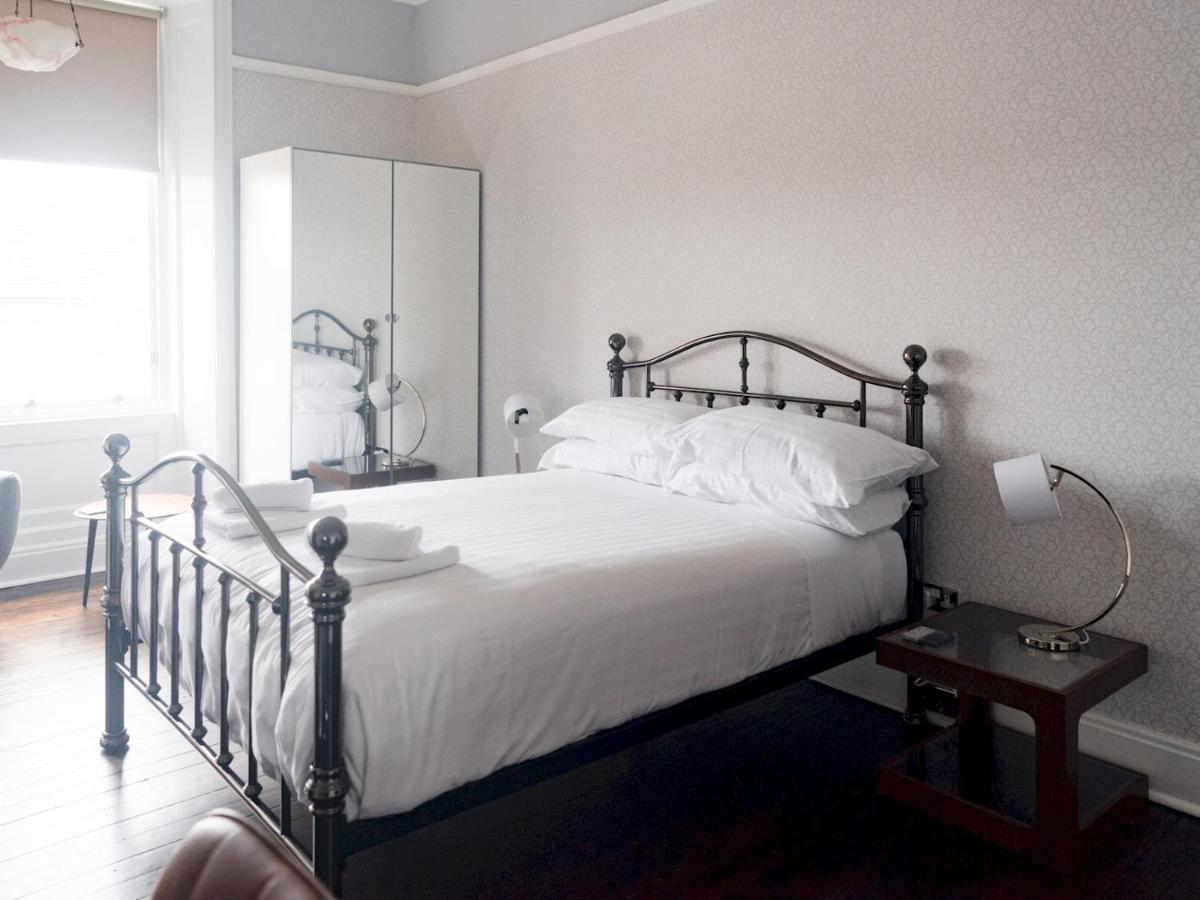 Pass The Keys Beautiful, Traditional 2 Bed Flat W Free Parking Glasgow Exterior photo